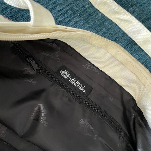 Island Impressions Medium Rainbow Pineapple Tote- NWOT - Picture 3 of 4